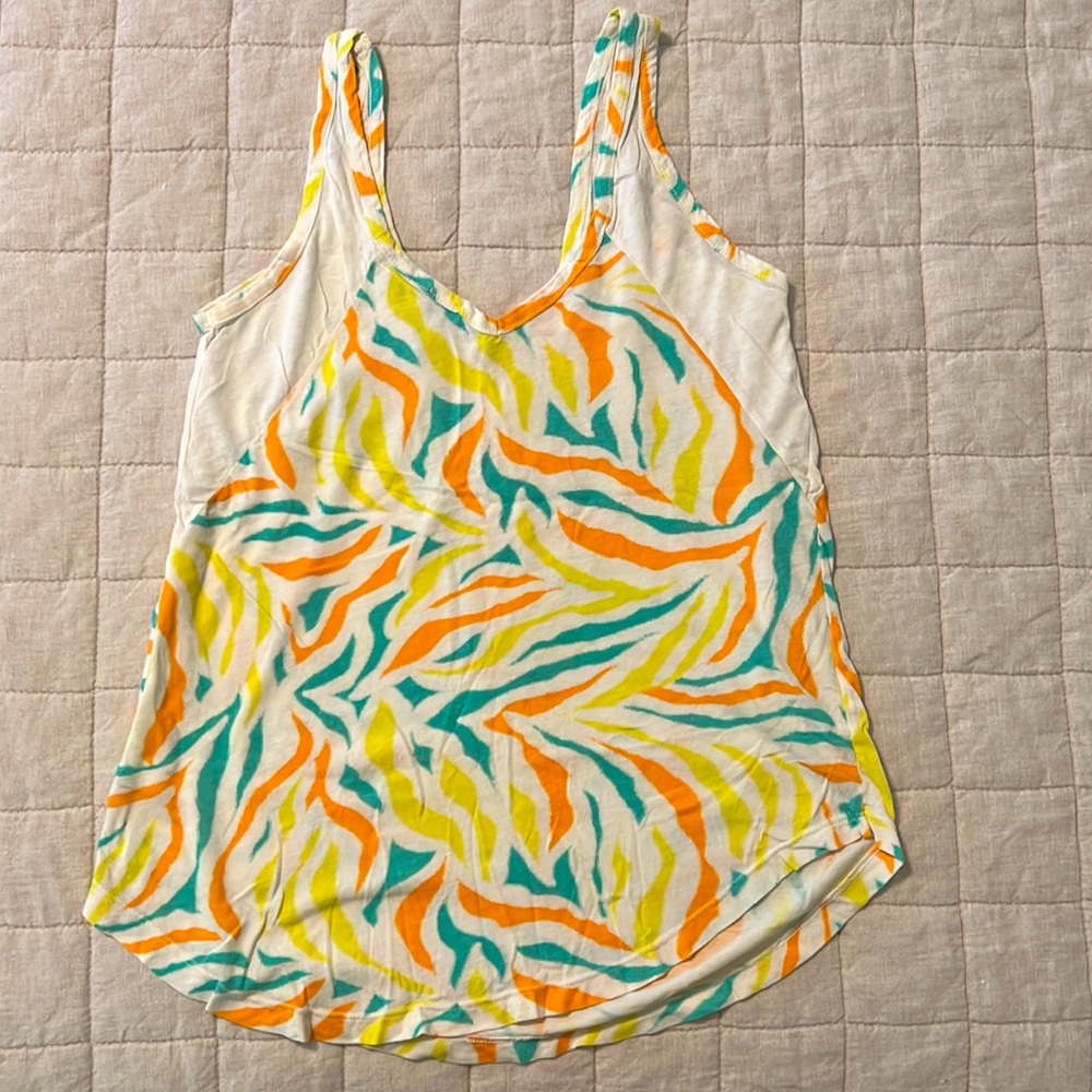 Splendid Multi-colored Tank - Picture 2 of 6